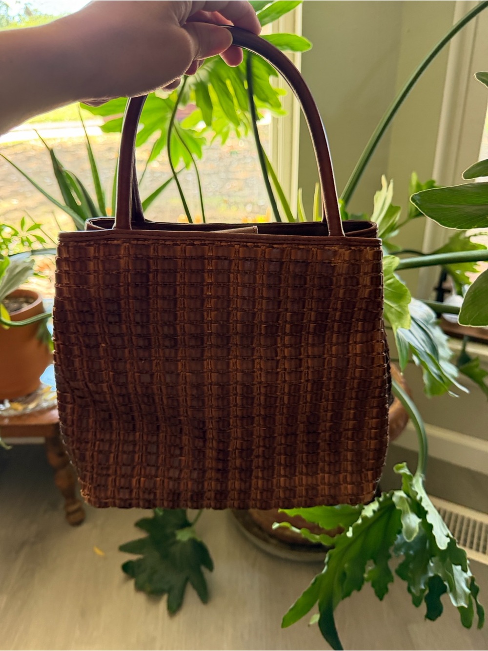 Vintage Fossil Woven Leather Bag with Top Handles style# 75082